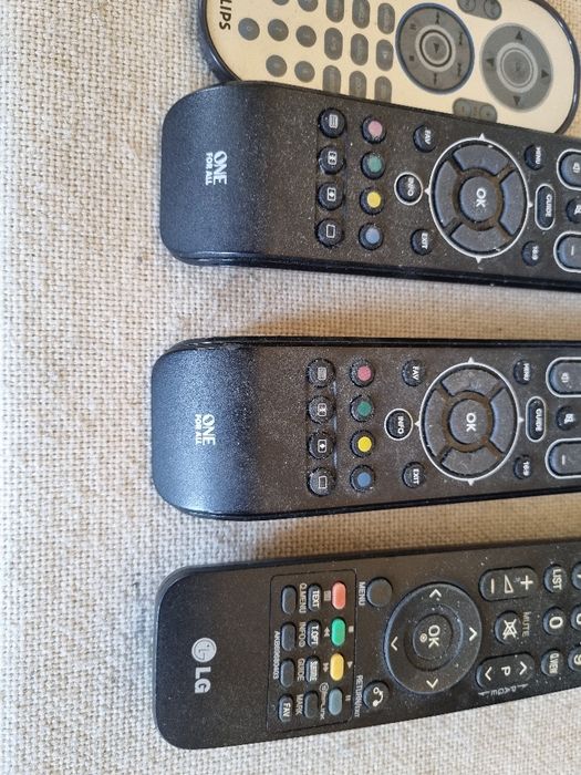 Pachet 7 Telecomenzi Sony, Philips, etc. Perfect functionale.