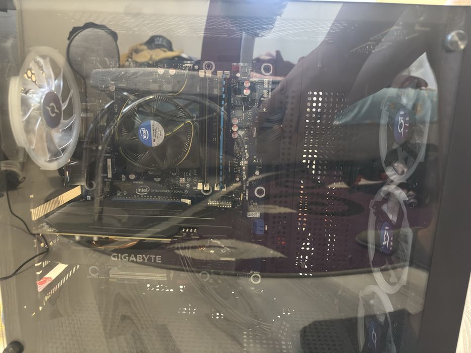 PC Gaming i7 + GTX 1660 / 16GB RAM / SSD + HDD / Gata de jocuri!