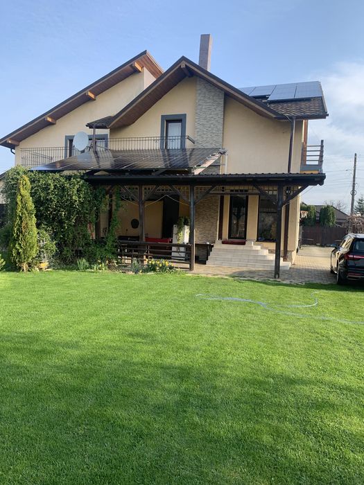 Casa premium cu spatii generoase , independenta energetic