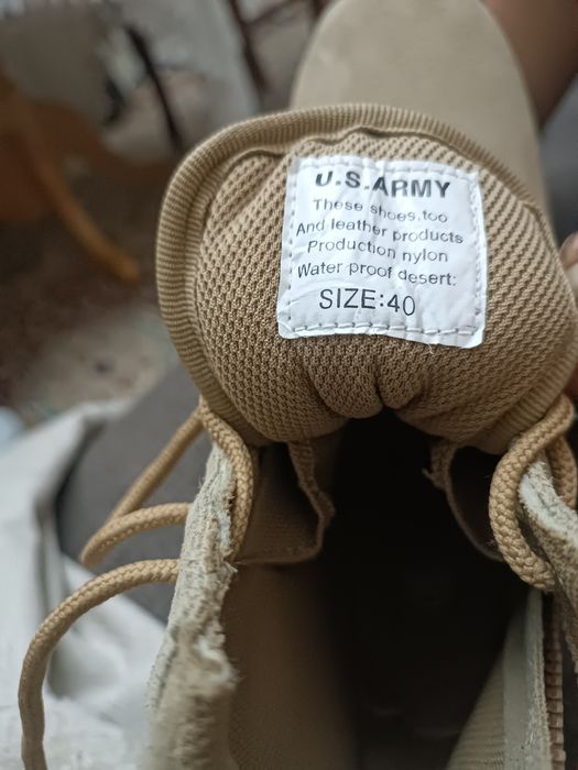 Берцы.            .