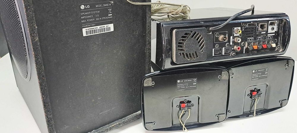 LG HB 45 Amplificator 2.1 BD HDMI subwoofer boxe Cabluri Fără Telec.