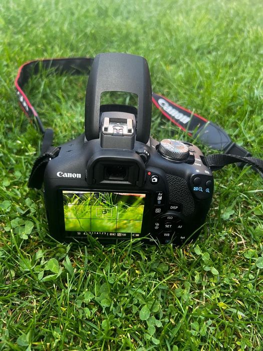 Canon eos 2000D