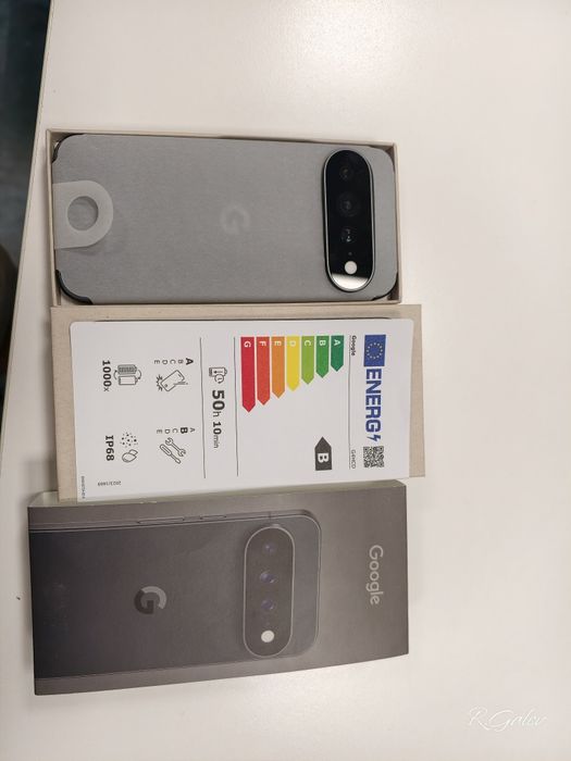 Продавам google pixel 11 pro xl 256gb obsidian