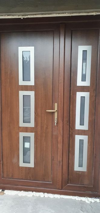 Tâmplărie PVC și aluminiu (orice marca de profil) +jaluzele Elecretice