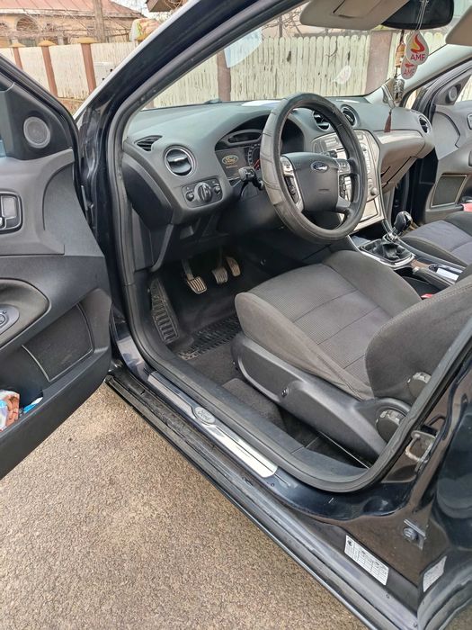 Ford Mondeo de vânzare