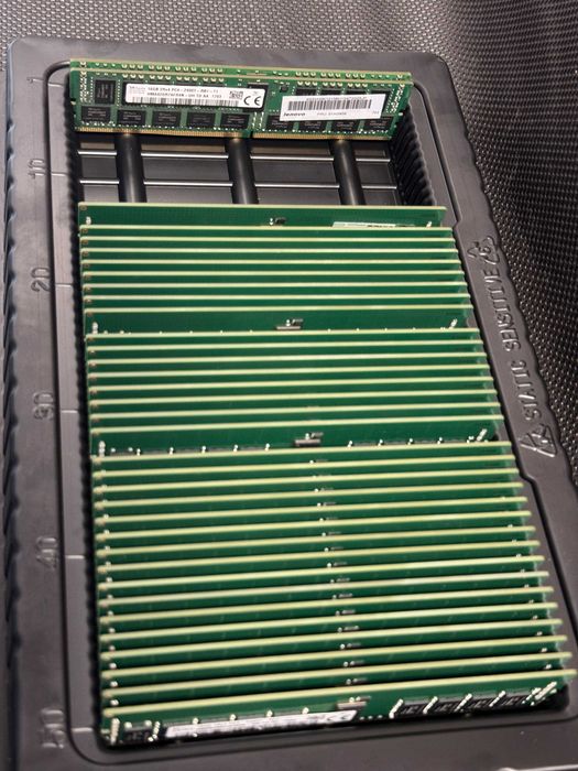 DDR4 16GB 2400Mhz ECC RDIMM SK Hynix Memorie RAM Server Workstation