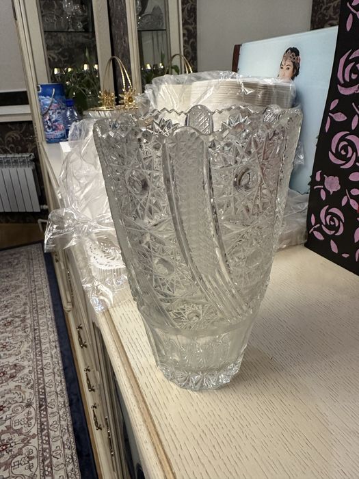Ваза хрустальная