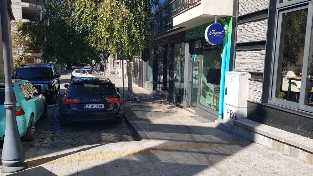 Помещение 60кв.м под наем Бургас главна улица