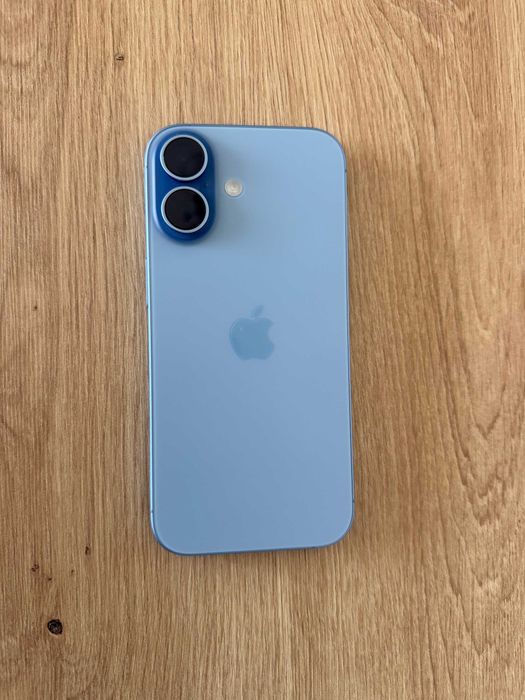 iPhone 17 256GB + 200 лева брутални калъфи