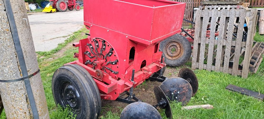 Двуредова Картофосадачка