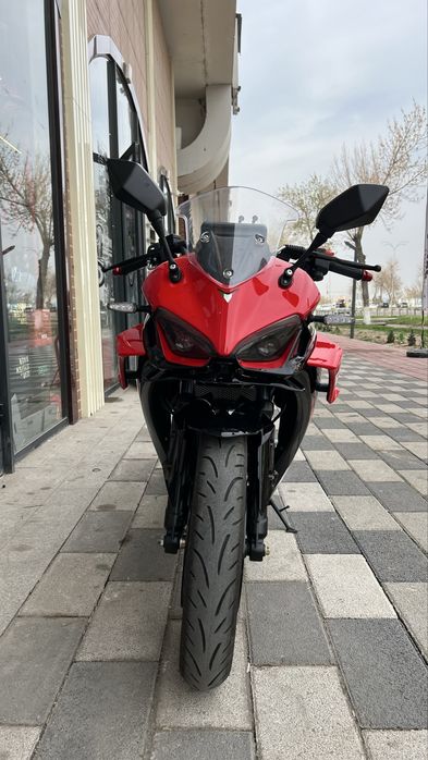 Продаётся Ducati panigale с мотоэкипировкой