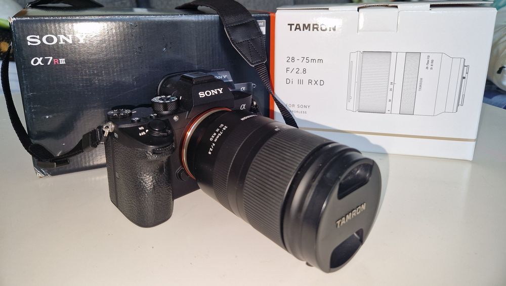 Sony A7R III тяло като ново