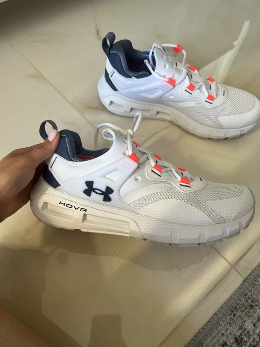 Маратонки Under Armour Hovr MEGA MVMNT