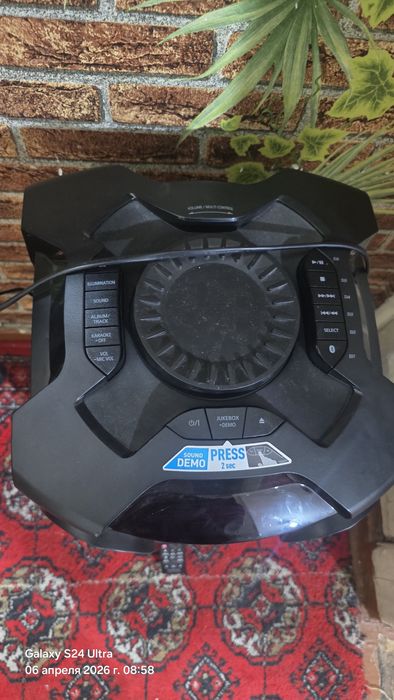 Продаётся музыкальный центр