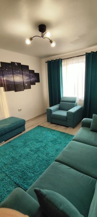 Închiriez apartament 2 camere ,ultracentral.