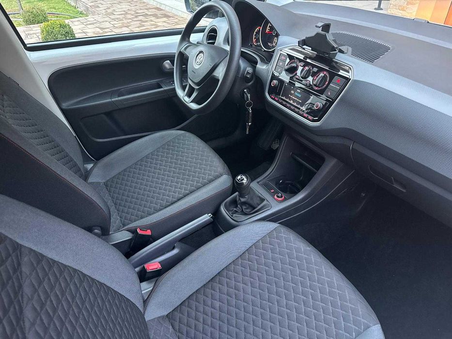 Volkswagen Up Active 1.0 MPI 2019 53000 km
