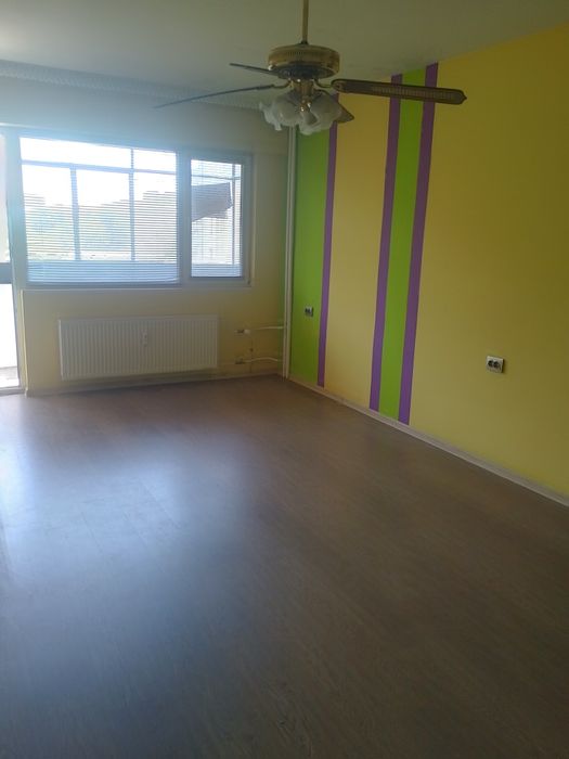 Продава се Двустаен апартамент в Русе, Възраждане - 62 кв.м за 1500 €/кв.м - Снимка #2