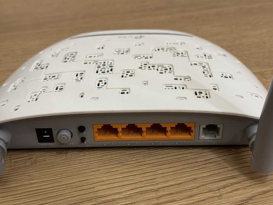 Модем-роутер ADSL2+ (TP-Link TD-W8961N)