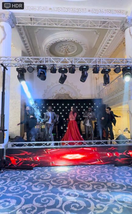 Saxna svetamuzika podyum