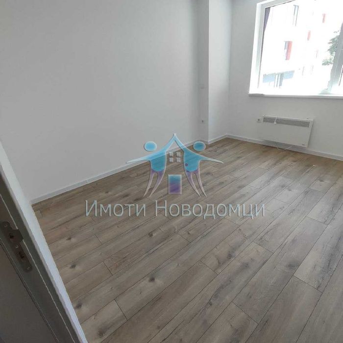 Дава се под наем Тристаен апартамент в Шумен, Пазара - 100 кв.м за 147000 € - Снимка #2