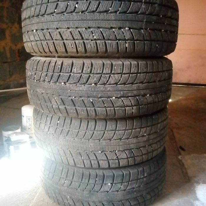 Продам зимние шины