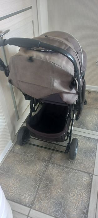 Продам коляску до 15 кг фирма Rant