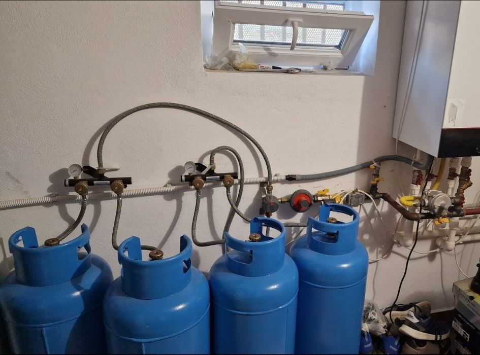 Vand set 4 butelii gpl 60l + doua centraline automate