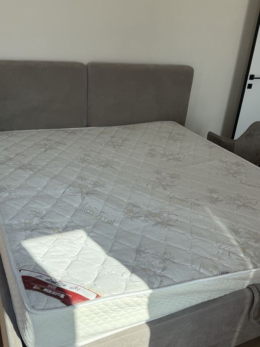 Продаем кровать двуспальная 200*180