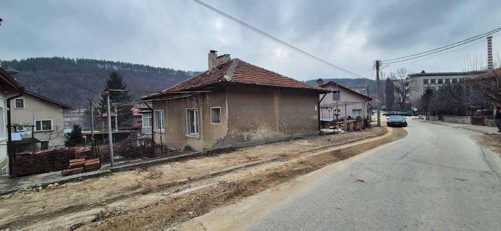 Продава КЪЩА област Пазарджик, гр. Белово