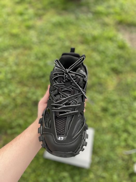 Balenciaga Track Black
