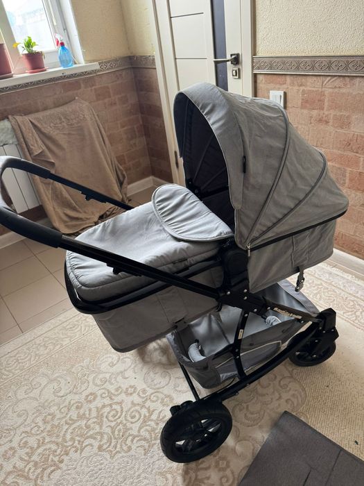 Коляска продам почти новый