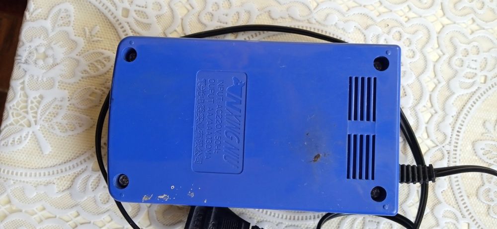 Зарядное устройство для батареек