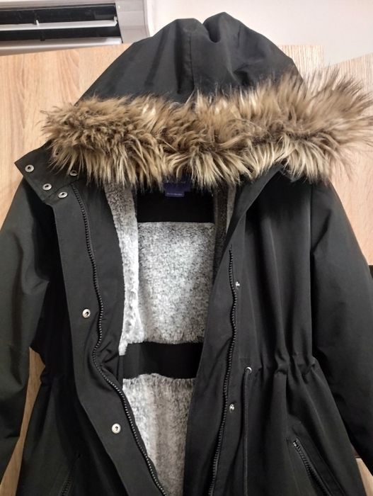 Дамска парка с качулка от естествен косъм