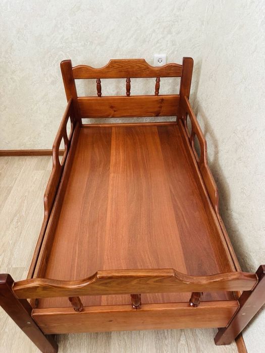 Продам детскую кровать