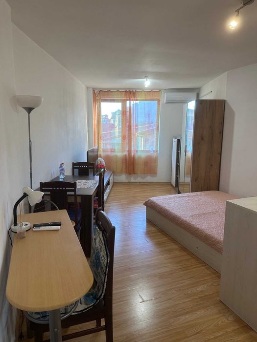 Дава се под наем Едностаен апартамент в Варна, Погреби - 30 кв.м за 280.5 € - Снимка #1