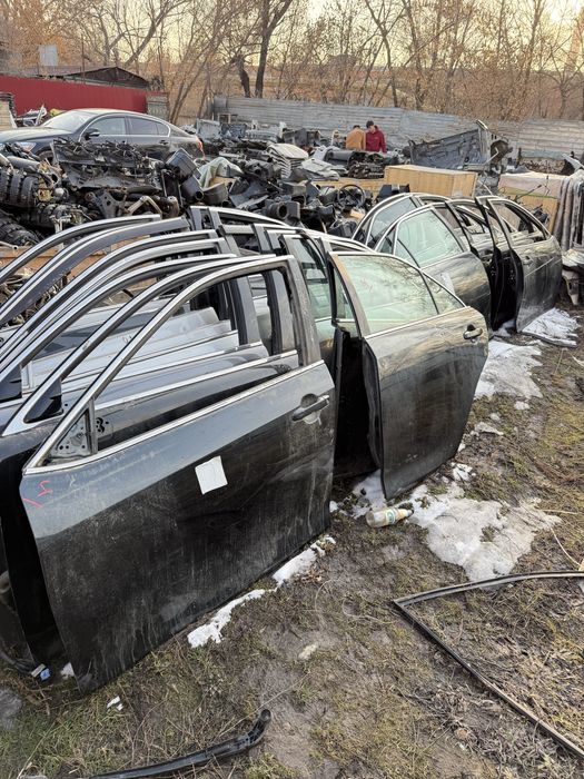 Двери Camry 50 Lexus Es250 Es350 оригинал привозной