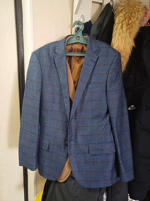 Продам мужские пиджаки