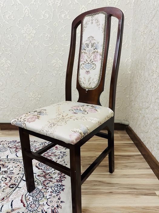 Стулья  16 штук.