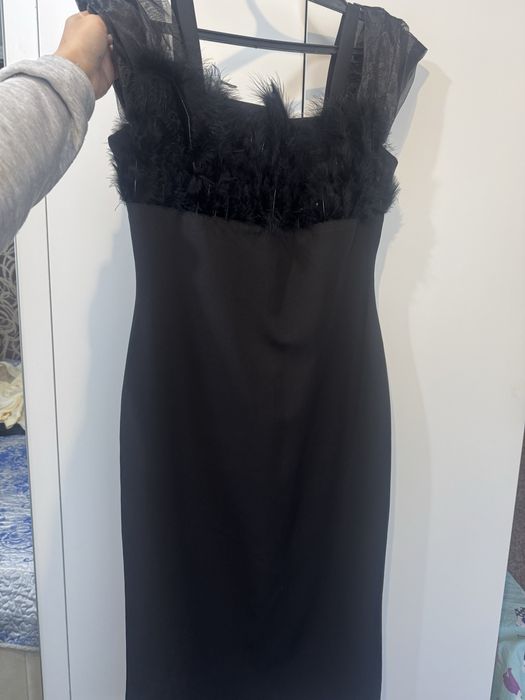 Красивое черное платье