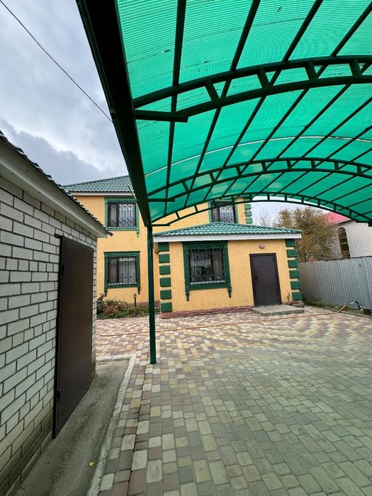 Продается коттедж в центре города по ул. Аксункар 7