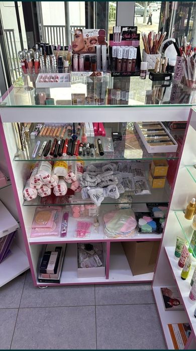 Шкаф для косметики