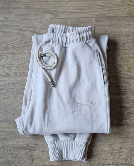 Спортно долнище Max Mara