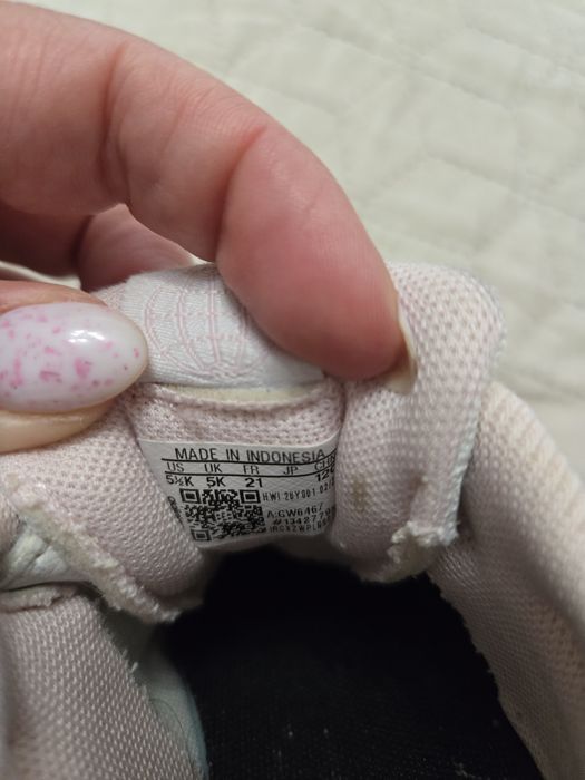 Маратонки за момиче размер 21, 21,5 и 22