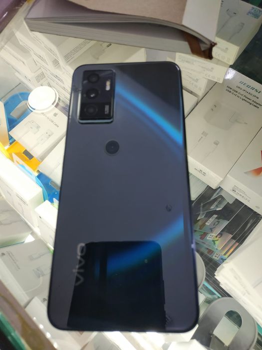 Продам телефон Vivo 23e