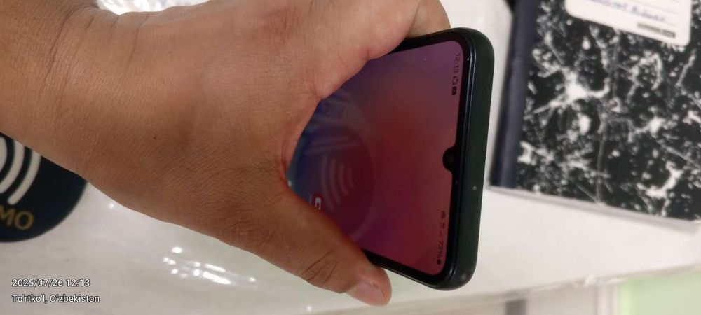 Телефон сотилади