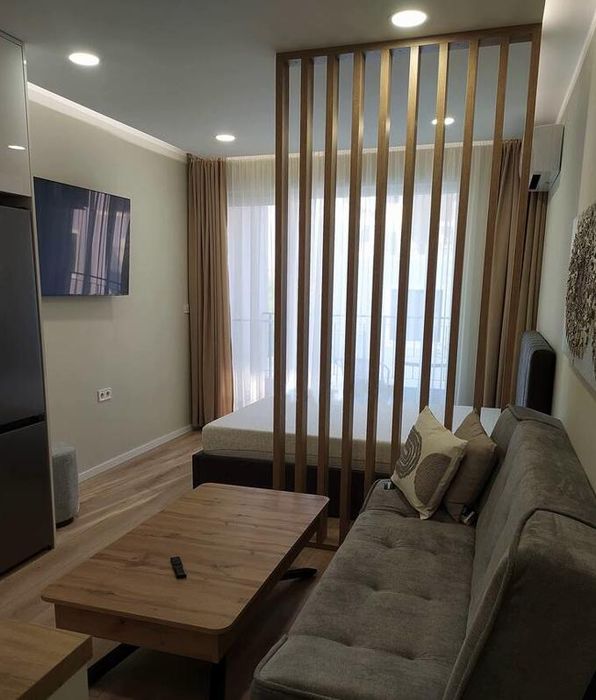 Дава се под наем Едностаен апартамент в Пловдив, Южен - 40 кв.м за 325 € - Снимка #2