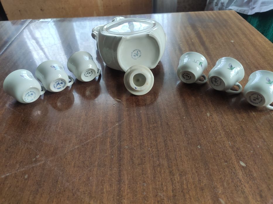 Порцеланов сервиз за греяна ракия