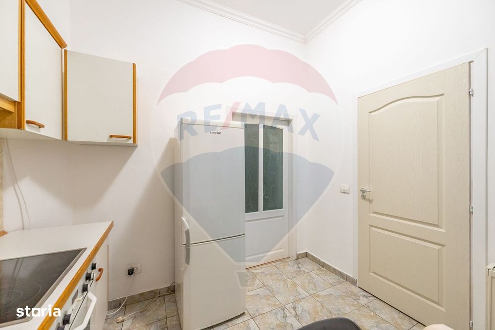 Apartament la casă de închiriat