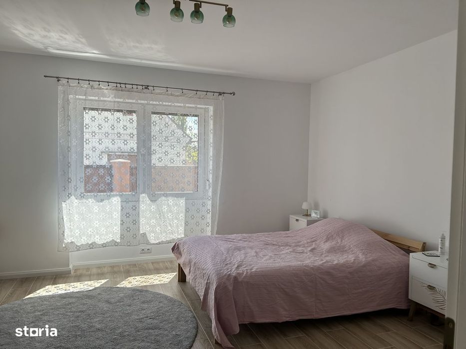 Casă complet renovată