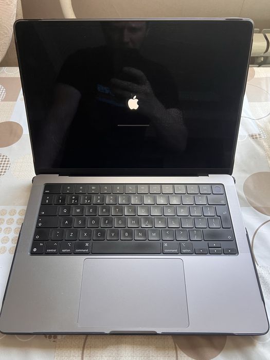 Macbook pro   M1